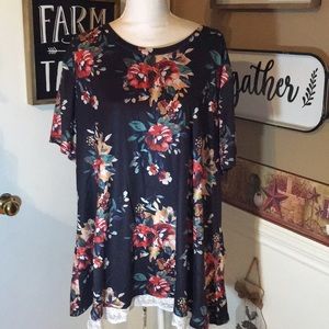 Women’s Short Sleeve Plus Size Top